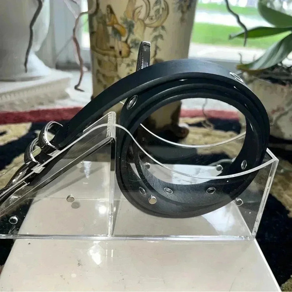 Kendall & Kylie Women’s Black Vegan Belt with Silver-Tone Buckle Accents M/L - Picture 11 of 13